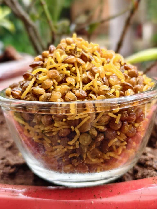 Dal Moth - Crispy, Crunchy and Sweet !